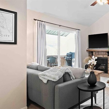 Cozy Top Floor Condo With Mountain Views Park City Kültér fotó