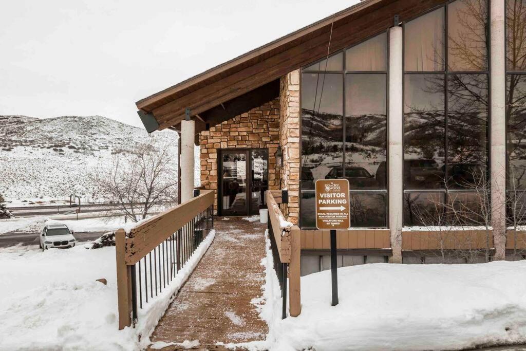 Cozy Top Floor Condo With Mountain Views Park City Kültér fotó