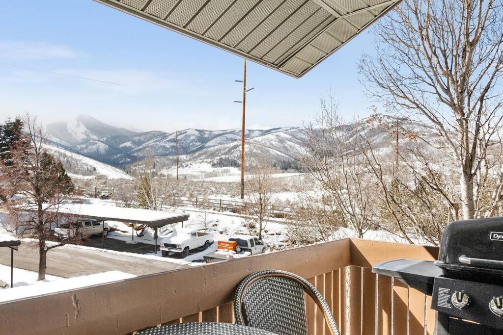 Cozy Top Floor Condo With Mountain Views Park City Kültér fotó