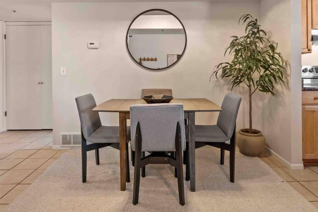 Cozy Top Floor Condo With Mountain Views Park City Kültér fotó