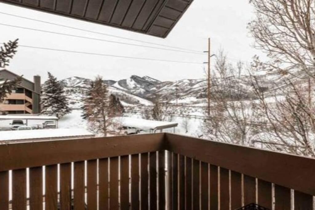Cozy Top Floor Condo With Mountain Views Park City Kültér fotó
